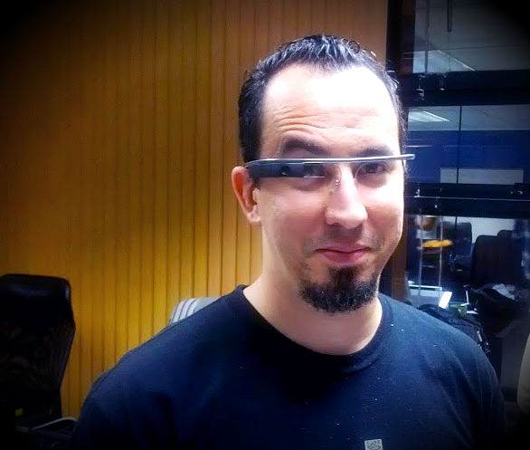 fr4gus usando unos Google Glass